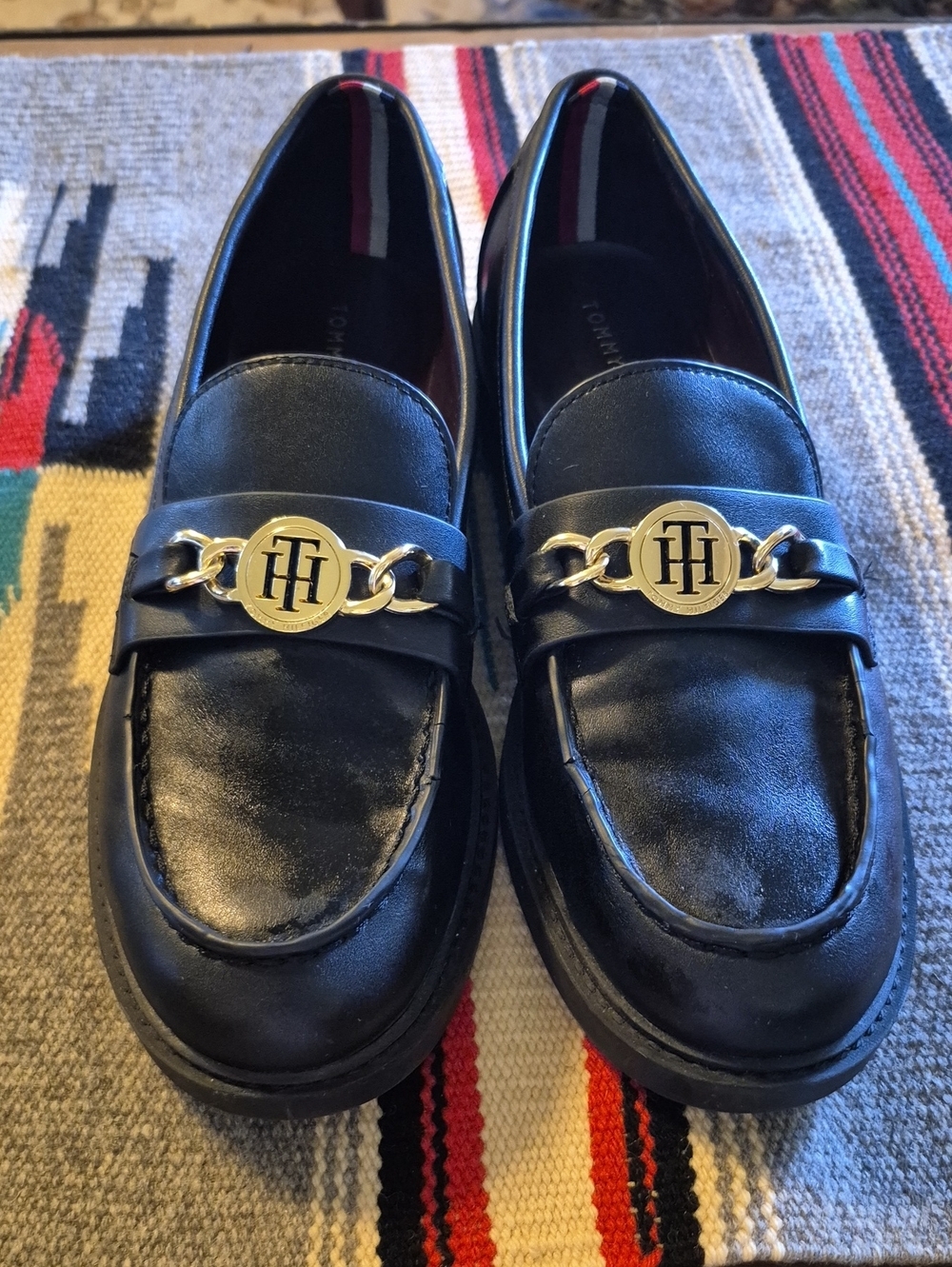 TommyHilfigerTerinaloafers Womens Sz.8.Business Cssual Black /gold.(#1545sh)